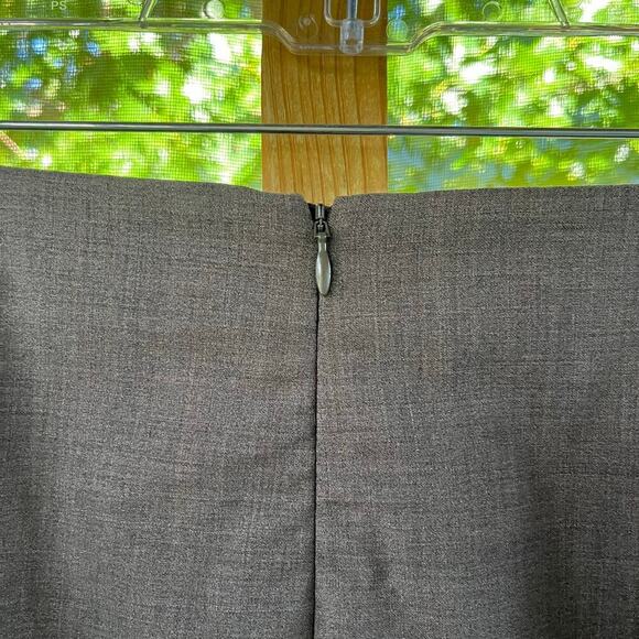 Talbots Woman Grey Basic Pencil Skirt Size 12W. NEW - Picture 5 of 8